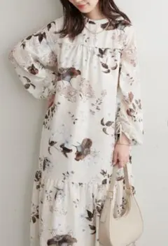 新品タグ付natural couture花柄ジャガードドロストスリーブワンピース