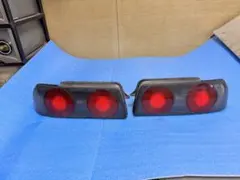 Nissan Skyline 32 純正テールランプ 左右セットのサムネイル