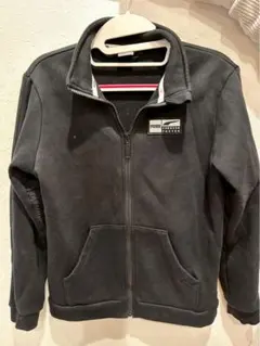 PUMA ブラック ジップアップパーカー