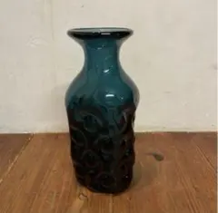 美品　ヴィンテージ　ガラス　花瓶　ダークブルー　印象的なデザイン　フラワーベース