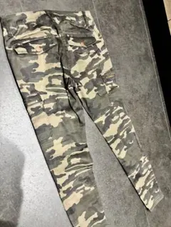 Item thumbnail for item 9452d159-7381-43df-8e2b-e97aa4d4f609