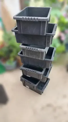 メダカ飼育容器 8個セット トロファスト 黒 - メルカリ