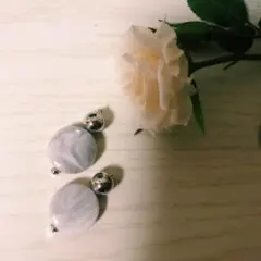 ピアス シルバー × ホワイトマーブル