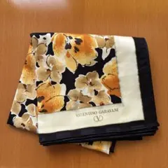VALENTINO GARAVANI 花柄ハンカチのサムネイル