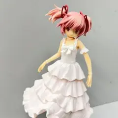 魔法少女まどか☆マギカ フィギュア 白いワンピース 鹿目まどか