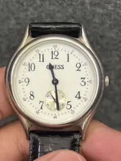 GUESS ゲス　時計　不動のサムネイル