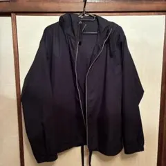 gu ナイロンジャケット