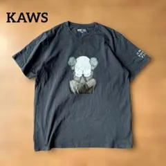 ユニクロ UT x KAWS Tシャツ ブラック スミクロ XLサイズ