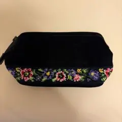 FEILERファイラー　黒ベルベット　花柄刺繍ポーチ