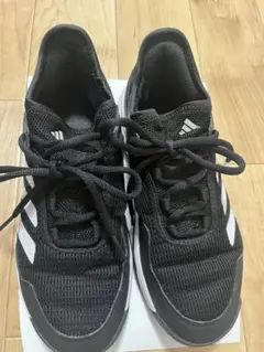 adidas テニスシューズ 22.5cm