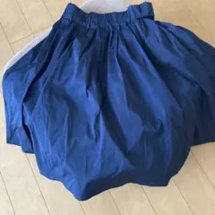 新品リバーシブルフレアスカート Mサイズ ネイビー/カーキ