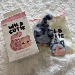 正規品 POP MART クライベイビー ワイルド キュート ブルー