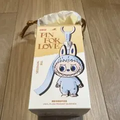 【イニシャルL】PIN FORLOVETHEMONSTERぬいぐるみキーホルダー