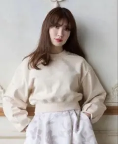Herlipto Volume Sleeve Sweatshirt バニラのサムネイル