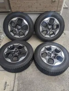 I*a様 JEEPレネゲードスタッドレスタイヤ16インチ WINTER MAXX ジープ レネゲード(BU/BV系)用 215/65R16 98Q