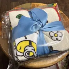 ミニオンズ ループ付タオルセット 33cm x 33cm ５枚入り