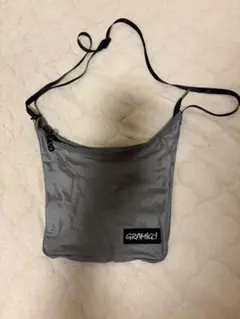 GRAMICCI サコッシュ グレー ショルダーバッグのサムネイル