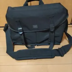 Nikon×PORTER バリスターショルダーバッグ（ニコン×ポーター） ニコンダイレクト、「Nikon×PORTER」の小型カメラバッグ - デジカメ