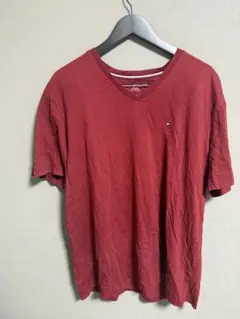 TOMMY HILFIGER XL レッド Vネック Tシャツ