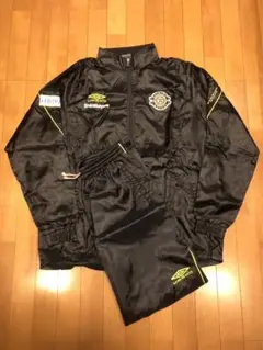 umbro 柏レイソル トラックジャケット ジャージ セットアップ 柏レイソル umbro アンブロ トレーニングジャケット ジャージ