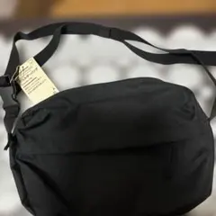 ✨️【新品タグ付】無印良品　ウエストポーチにもなる　ショルダーバッグ　黒のサムネイル