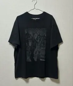 UNIQLO 進撃の巨人　tシャツ