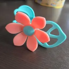ベビー用 歯固め ラトル 花型 シリコン製