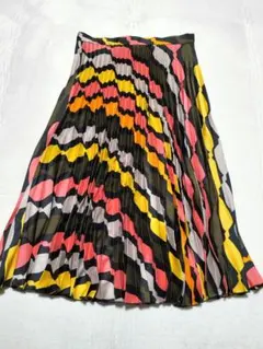 ザラZARAマルチカラープリーツスカート黒ピンク黄カーキVERY JJ