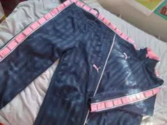 中古品♪PUMAジャージ上下セット♪ネイビー×ピンクS〜Mサイズ