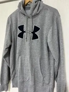 Under Armour グレー パーカー MD