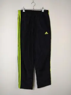アディダス　美品　ナイロンパンツ　レディースL　黒色　黄色ライン　黄色ロゴ