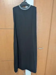 ヤマダヤRADIATE 首周りラメライン ノースリーブ ロングワンピース黒