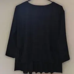 ネイビーフリル付きパンツスーツ