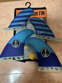CAPTAIN FIN CF-TWIN es サーフボードフィン 2FIN +1 - メルカリ
