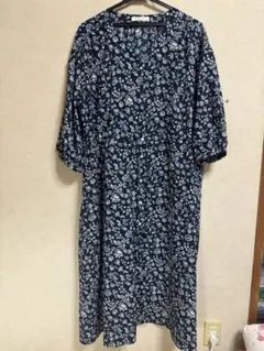 ネイビー花柄七分袖ロングワンピース