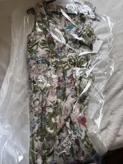 Aimer Acret 花柄ワンピース 9号のサムネイル