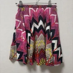 CARVEN フレアスカート 幾何学模様 ピンク 36のサムネイル