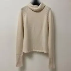 バナナリパブリック　ニットトップス XSサイズ