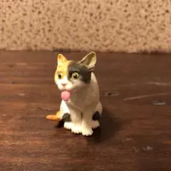 三毛猫フィギュア あっかんベー