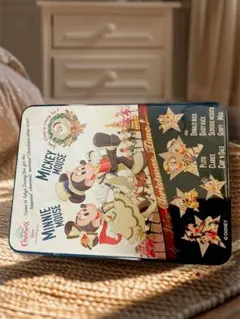 ディズニー　Disney　缶