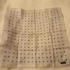 新品・未使用・タグ付き★セリーヌ★ ベージュ 蹄鉄ドット刺繍 ハンカチ