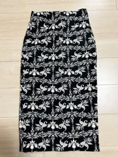 ZARA WOMAN ダマスク柄 タイトスカート ロングスカート S モノトーンのサムネイル