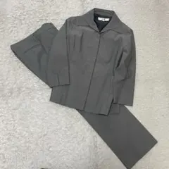 美品 23区　セットアップ　パンツスーツ 38 M グレー　比翼デザイン　3B