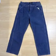 ネイビー ストレートレッグ デニムパンツ