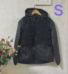 【美品】メルヴェイユヴァント　ダウンジャケット　花柄レース　ブラック　Ｓ