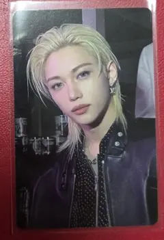 フィリックス スキズ　DO IT　ポップアップ　フーディー　トレカ