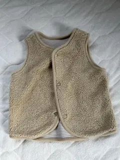 ベージュ フリース リバーシブル　ベビーベスト