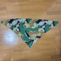 トライアングルスカーフ
