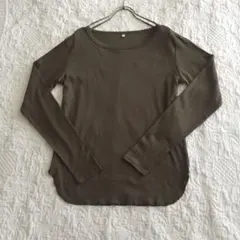《未使用》長袖カーキTシャツ