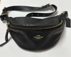 COACHのボディバッグ